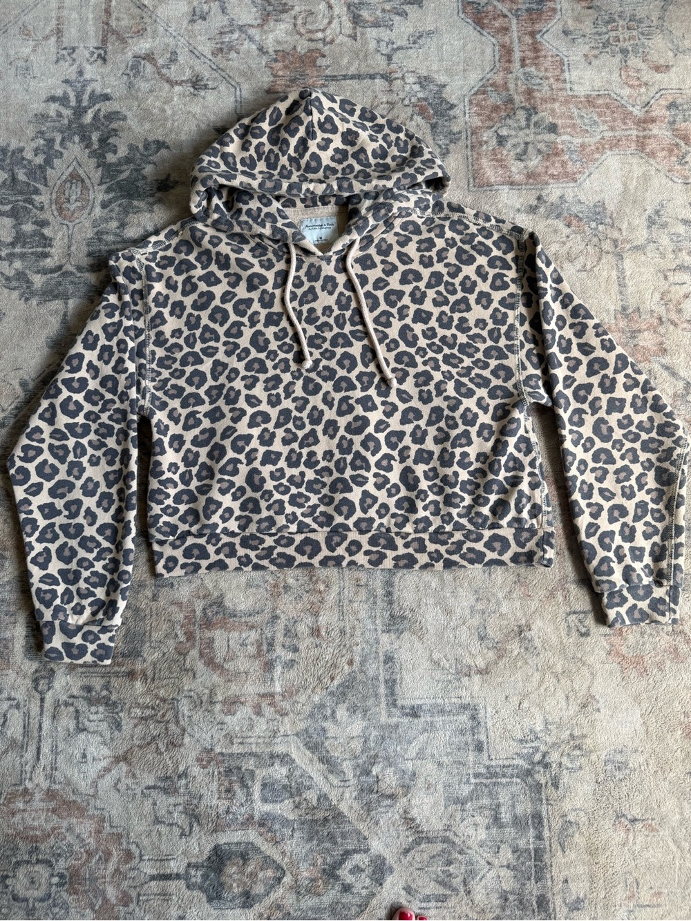 Abercrombie & Fitch Leopard Print Cropped Hoodie - Taupe & Black - Picture 3 of 7